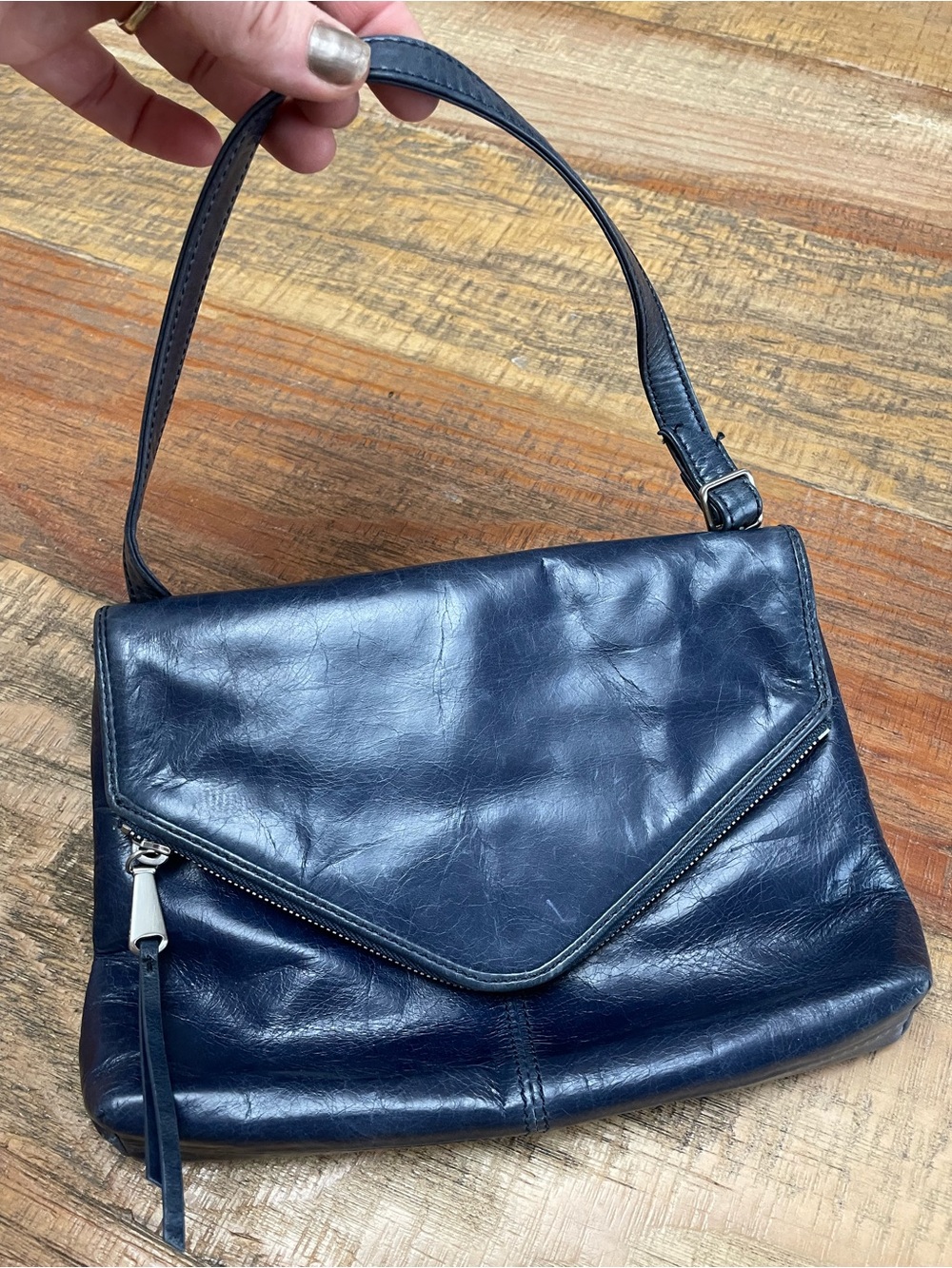 Vintage HOBO International “Daria” midnight blue Leather Envelope Crossbody Bag